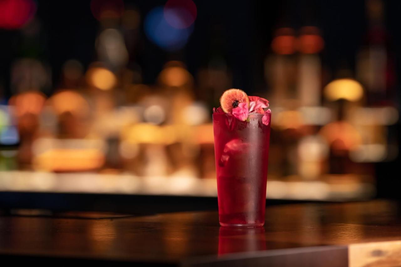 Hyatt Centric Kanazawa Buitenkant foto A Sea Breeze cocktail