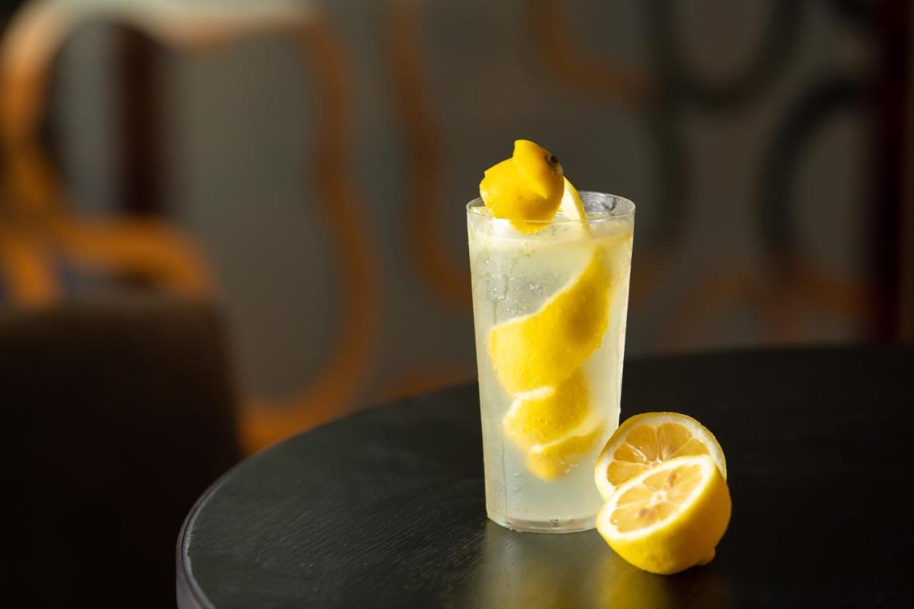 Hyatt Centric Kanazawa Buitenkant foto A lemon drop