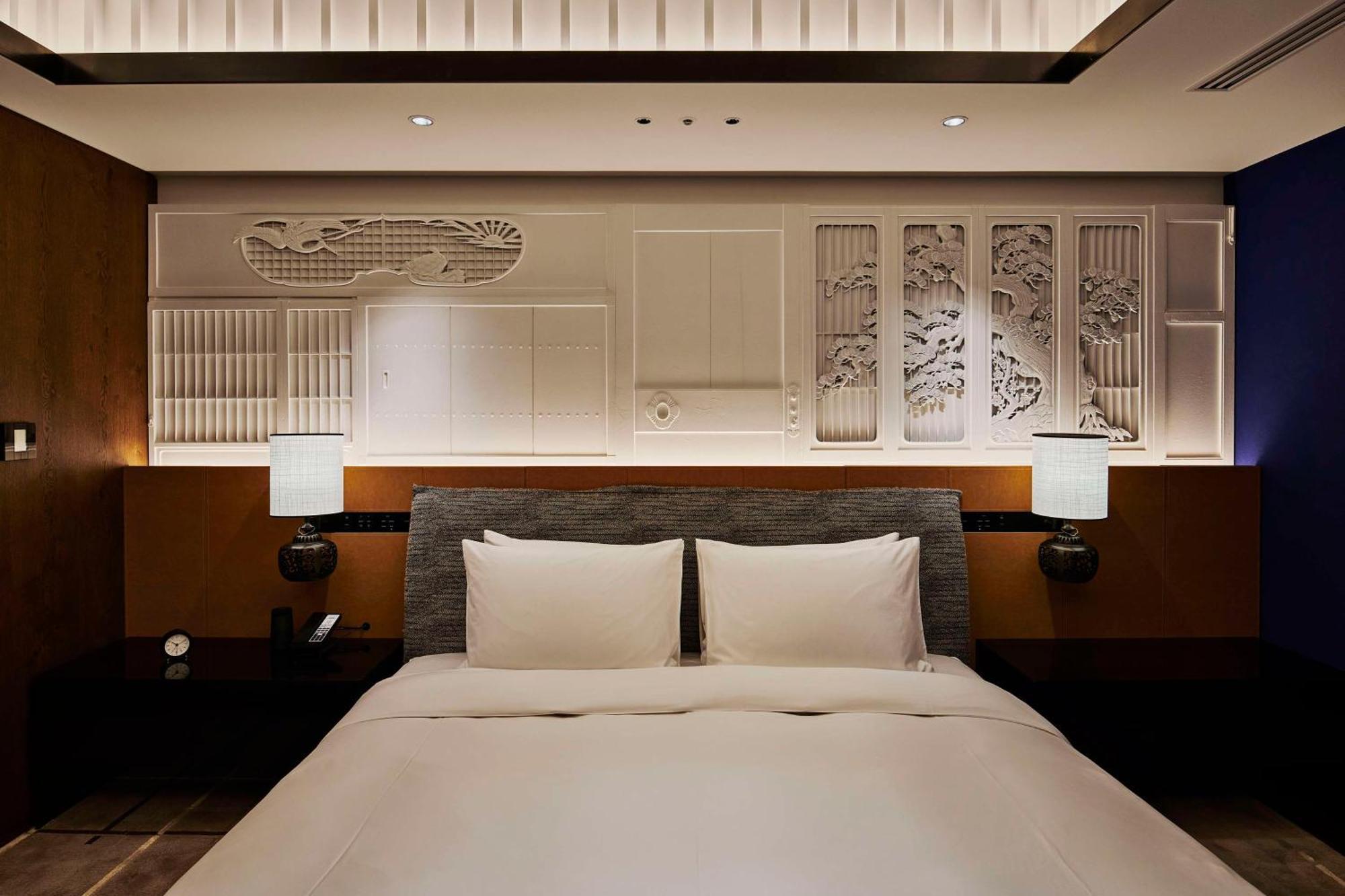 Hyatt Centric Kanazawa Buitenkant foto A bedroom at the hotel