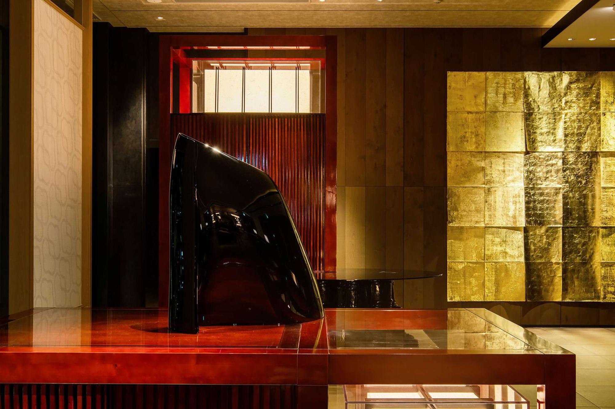 Hyatt Centric Kanazawa Buitenkant foto The lobby of the hotel