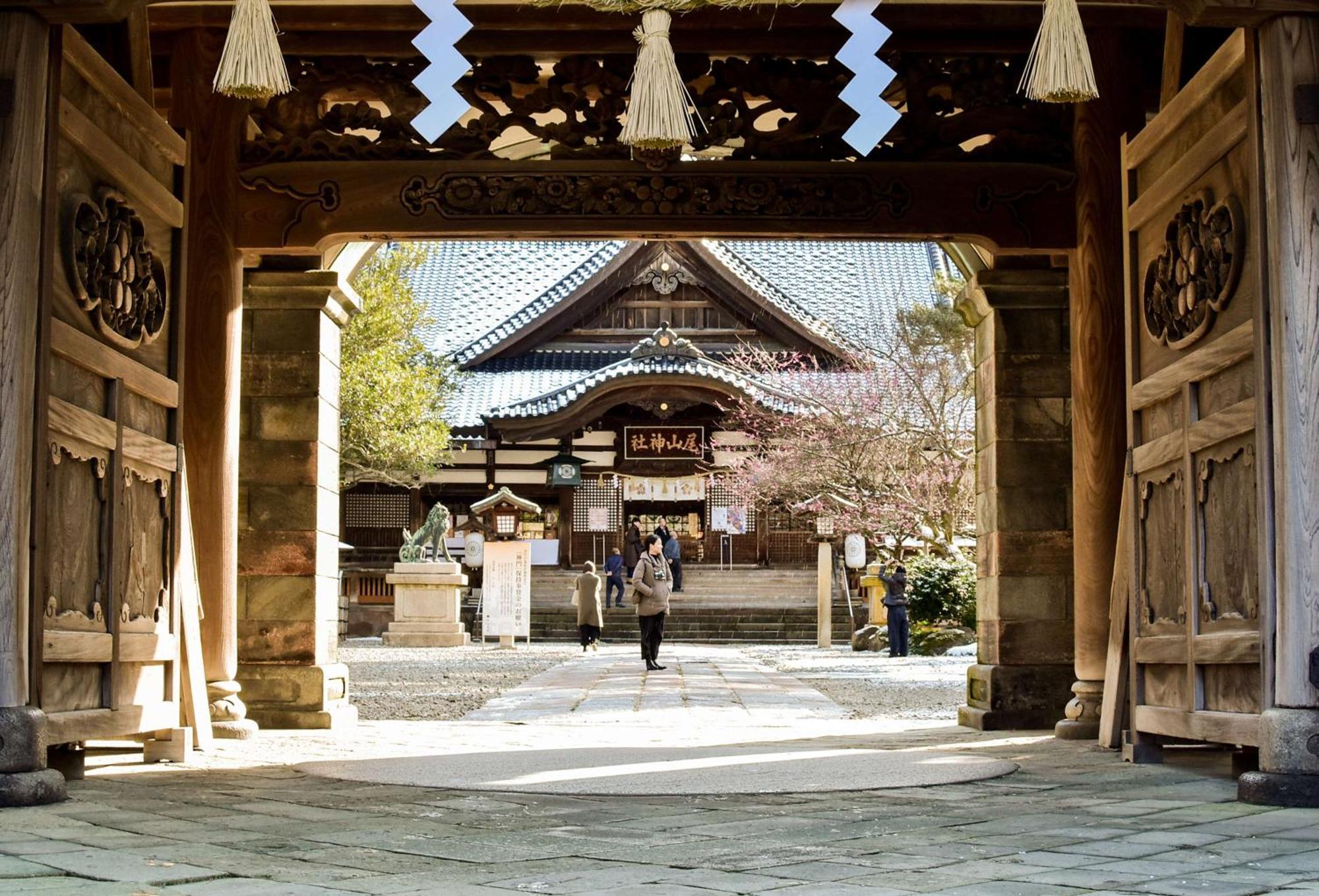 Hyatt Centric Kanazawa Buitenkant foto The temple's main hall